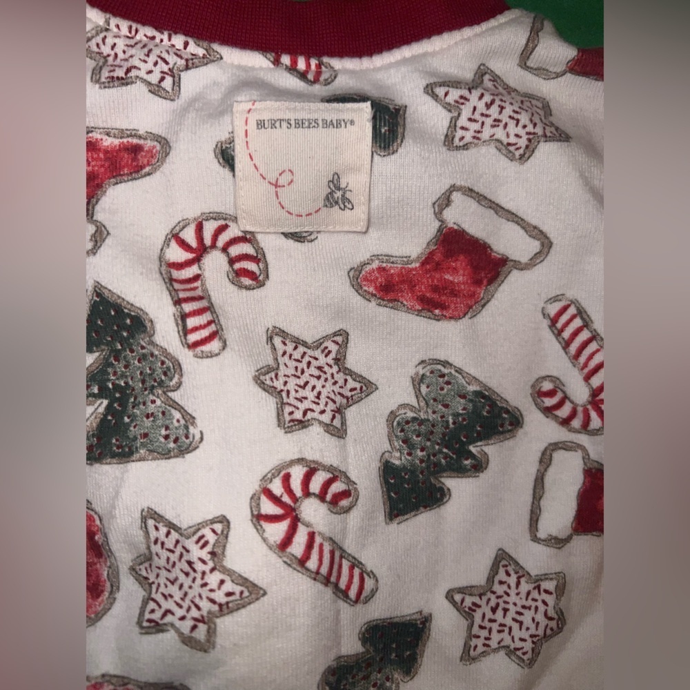 Burt's Bees Baby Red and White Holiday Footie 0-3 Months - Picture 3 of 6